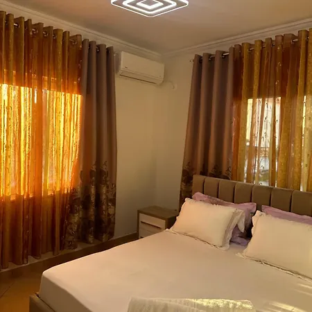 게스트하우스 Tirana Residence